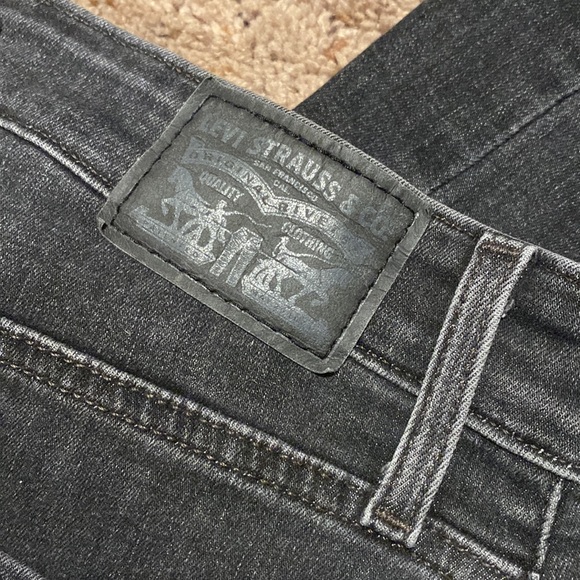 Levi Brand Black Skinny Jeans - HIGH RISE SKINNY - size 29 - Picture 5 of 5